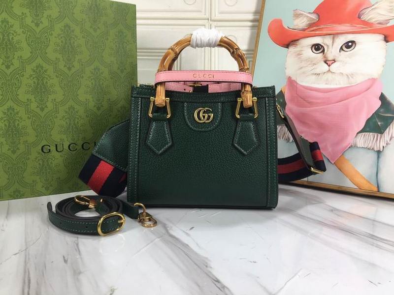 Gucci Handbags 257